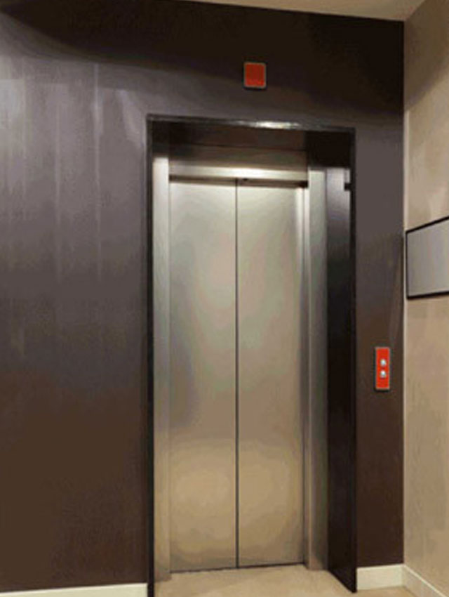  Spacious Lift